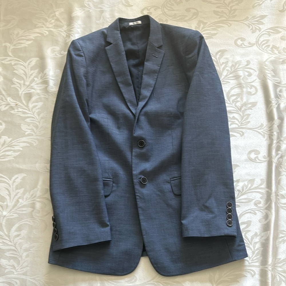 Calvin Klein boys blue suit— jacket 18 pants 16